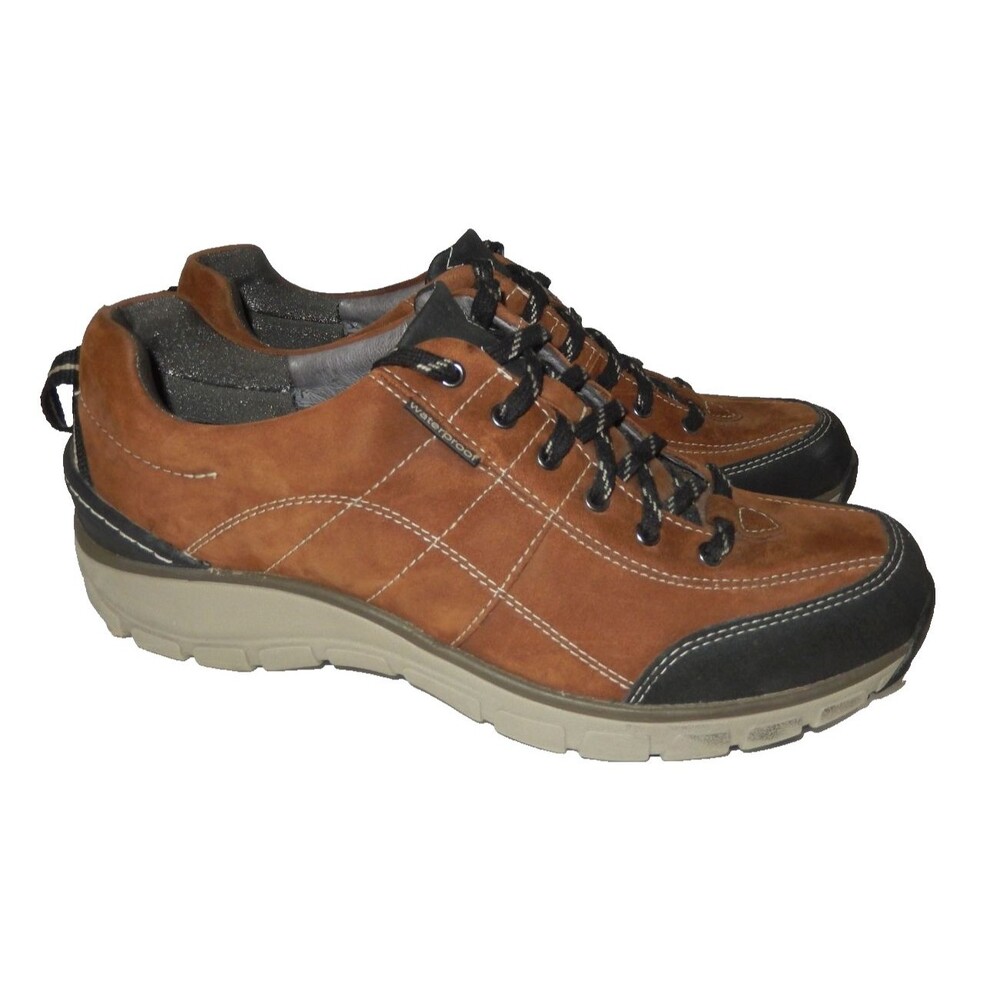 Clarks Wave Walk Hiking Walking Trail Shoes Women's 9.5 Waterproof Leather Brown